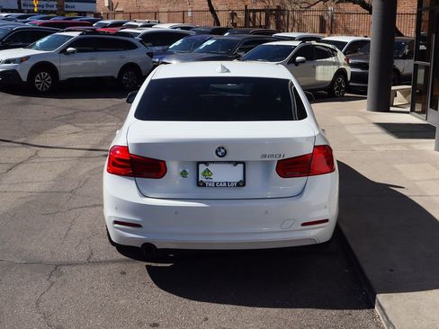 Used 2017 BMW 320i Sedan image 10