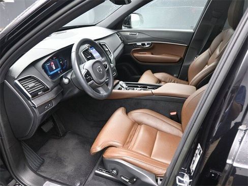 Certified 2023 Volvo XC90 T8 Ultimate w/ Protection Package Premier image 17