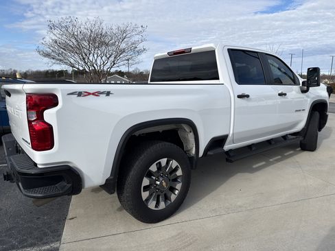 Certified 2024 Chevrolet Silverado 2500 Custom w/ Custom Value Package image 10