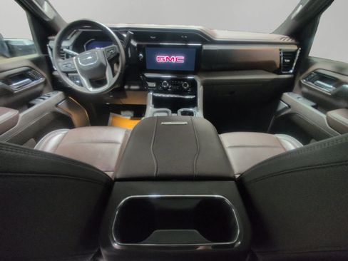 Used 2024 GMC Sierra 2500 Denali w/ Denali Reserve Package image 10