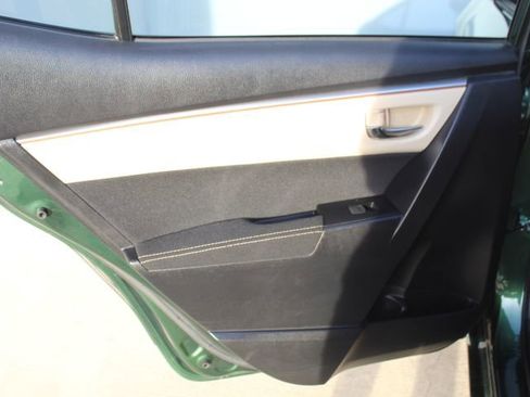 Used 2014 Toyota Corolla LE image 29