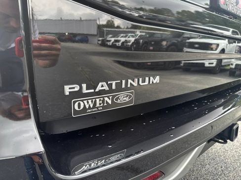 Used 2025 Ford Expedition Platinum w/ Driver's Package AWD/4WD image 47