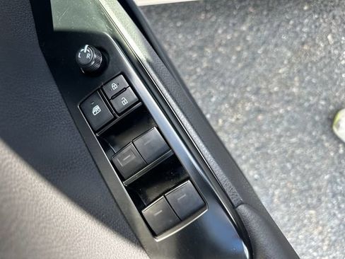 Used 2026 Toyota Camry SE FWD image 24