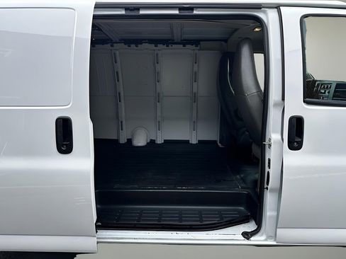 Used 2023 Chevrolet Express 2500 Work Van w/ Driver Convenience Package image 19