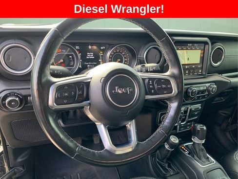 Certified 2020 Jeep Wrangler Unlimited Sahara image 21