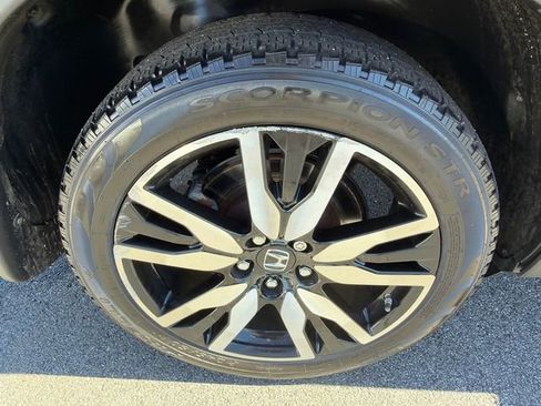 Used 2021 Honda Pilot Touring image 17