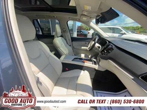 Used 2022 Volvo XC90 T6 Inscription w/ Advanced Package AWD/4WD image 12
