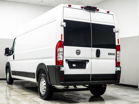 Used 2023 RAM ProMaster 2500 image 10