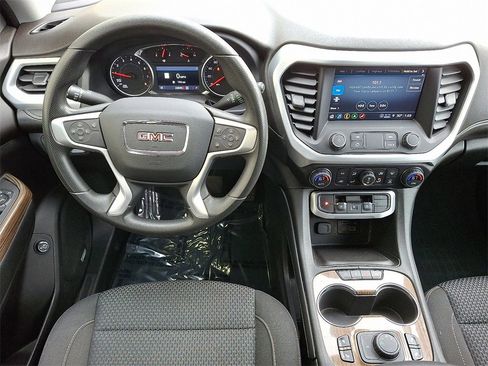 Used 2022 GMC Acadia SLE w/ Driver Convenience Package image 12