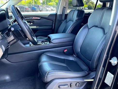 Used 2023 Honda Pilot EX-L image 7