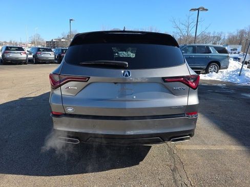 Used 2023 Acura MDX A-Spec image 3