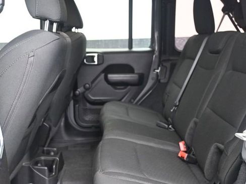 Used 2022 Jeep Wrangler Unlimited Sport AWD/4WD image 5