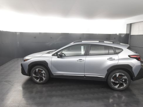 Used 2025 Subaru Crosstrek 2.5i Limited AWD/4WD image 7