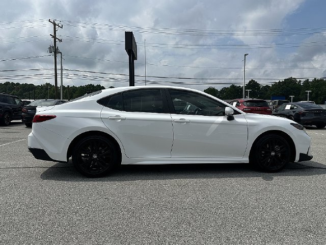 Used 2026 Toyota Camry SE w/ Multimedia Upgrade Package FWD image 8