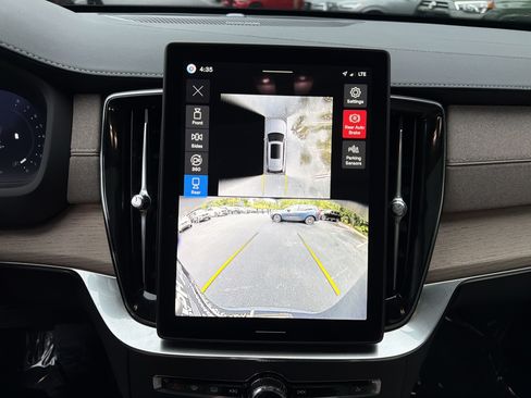 Certified 2026 Volvo XC90 B6 Plus AWD/4WD image 25