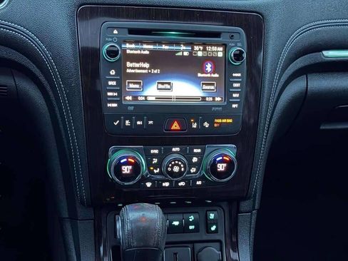 Used 2017 Chevrolet Traverse Premier image 19