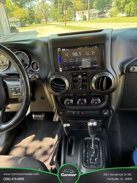 Used 2018 Jeep Wrangler Unlimited Sport S AWD/4WD image 6
