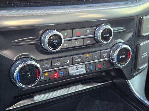 Used 2025 Ford F150 Lariat w/ FX4 Off-Road Package image 15