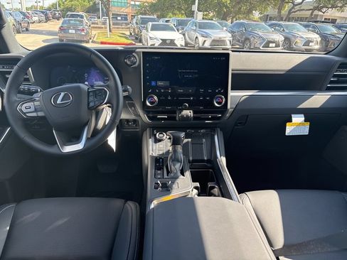 Certified 2026 Lexus GX 550 w/ Accessory Package (ZB) AWD/4WD image 16