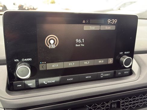 Certified 2024 Honda Accord LX image 17