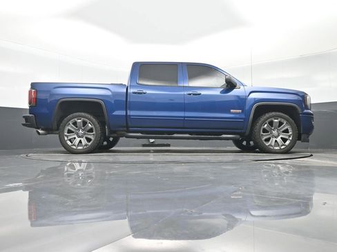 Used 2017 GMC Sierra 1500 SLT w/ All Terrain Package AWD/4WD image 31
