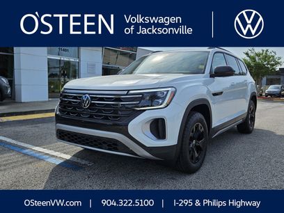 New 2025 Volkswagen Atlas Peak Edition SE