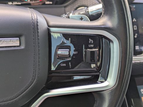 Used 2021 Land Rover Range Rover Velar R-Dynamic S image 25