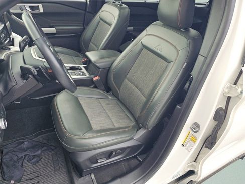 Certified 2022 Ford Explorer Timberline w/ Timberline Technology Package image 6