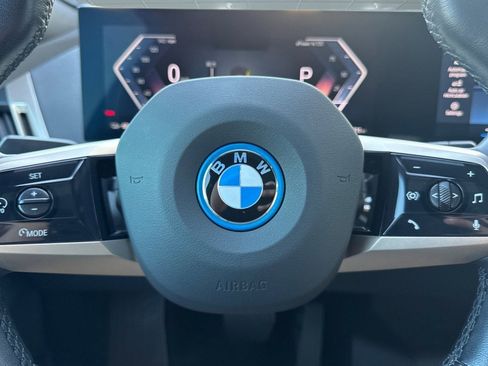 Used 2023 BMW iX xDrive50 w/ Convenience Package image 17