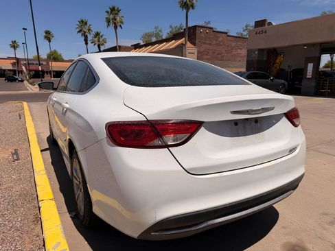 Used 2016 Chrysler 200 Limited FWD image 3