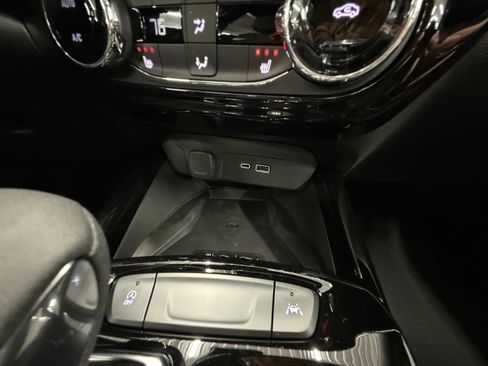 New 2026 Chevrolet Trax RS w/ Sunroof Package image 21