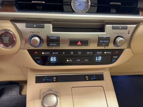 Used 2015 Lexus ES 350 w/ Premium Package FWD image 22