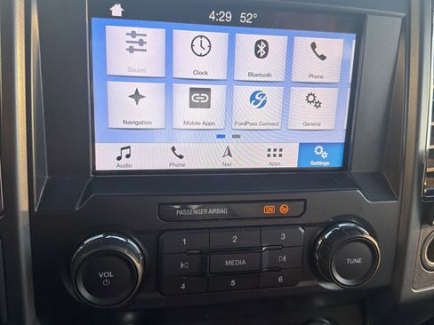 Used 2019 Ford F150 XLT w/ Equipment Group 302A Luxury image 9