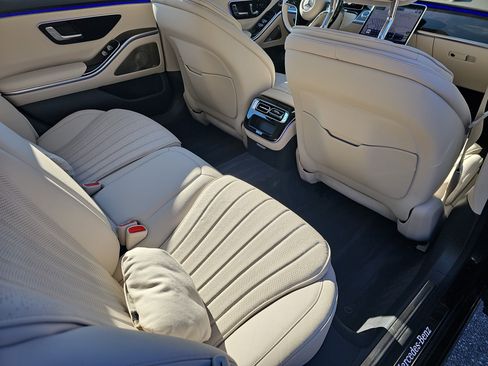 Certified 2023 Mercedes-Benz S 500 4MATIC image 12