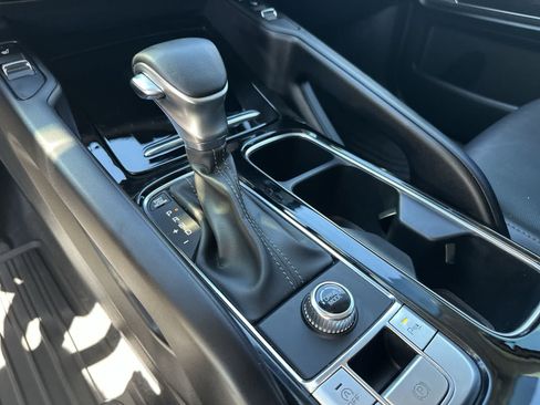 Used 2024 Kia Telluride S w/ S Sunroof Package FWD image 23