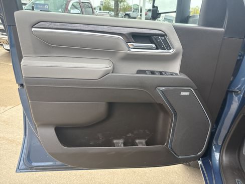 Used 2024 Chevrolet Silverado 3500 LTZ w/ LTZ Premium Package image 13