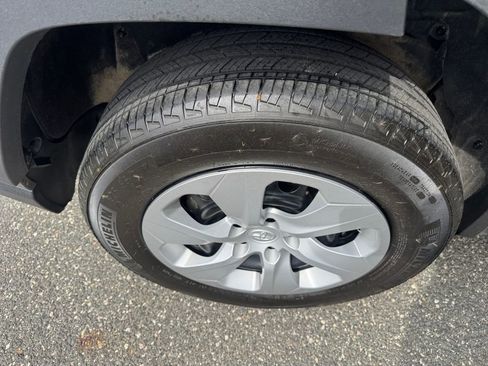 Used 2024 Toyota RAV4 LE image 23