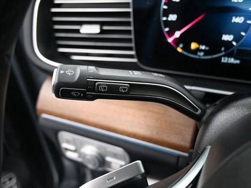 Used 2025 Mercedes-Benz GLE 450e 4MATIC w/ Winter Package image 22