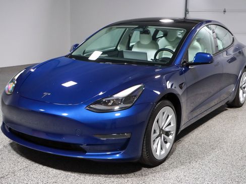 Used 2022 Tesla Model 3 Long Range image 26