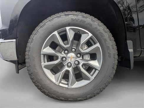 New 2026 Chevrolet Silverado 1500 LT image 10