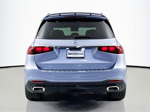New 2026 Mercedes-Benz GLS 580 4MATIC image 3