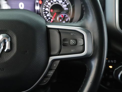 Used 2022 RAM 1500 Big Horn AWD/4WD image 9