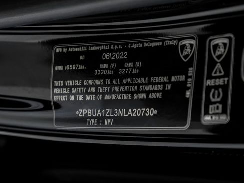 Used 2022 Lamborghini Urus image 58