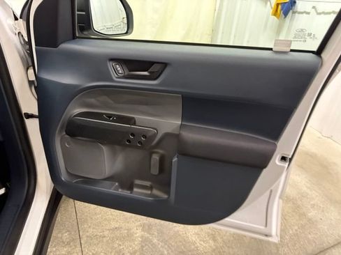 Used 2022 Ford Maverick XL FWD image 24