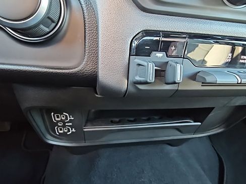 Used 2024 RAM 2500 Big Horn w/ Bed Utility Group image 18