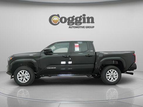 New 2026 Toyota Tacoma SR5 AWD/4WD image 7