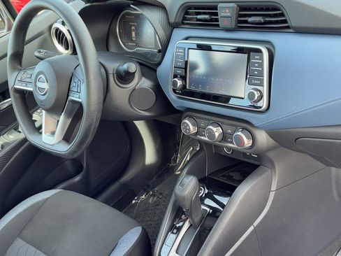 Certified 2025 Nissan Versa SV image 9