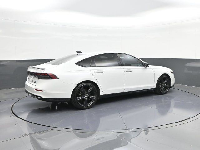 Used 2023 Honda Accord Sport image 13