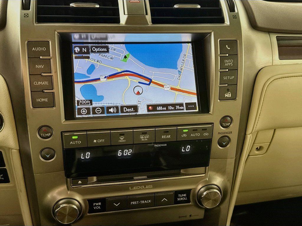 Used 2019 Lexus GX 460 Premium w/ Premium Package AWD/4WD image 17