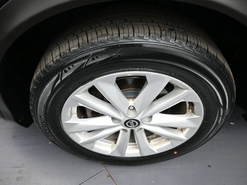 Used 2019 Nissan Rogue Sport SV image 14